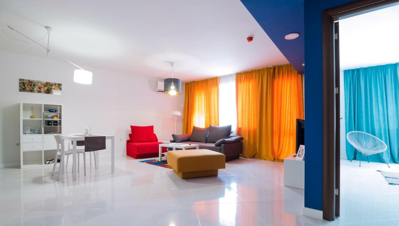 Pop Your Colors - Funky And Modern 1Bdr Apt By Flat Mаnager Plovdiv Exterior photo