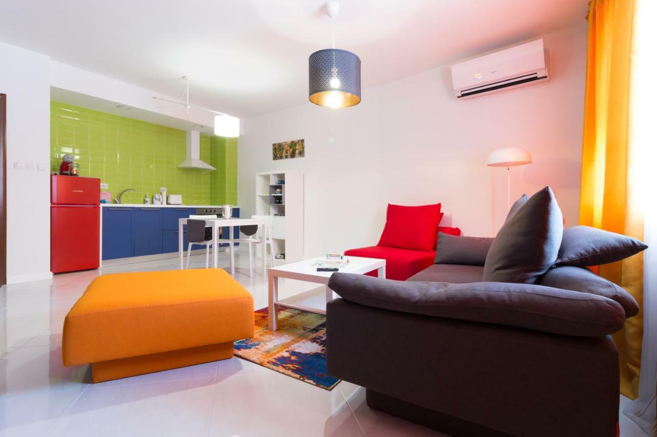 Pop Your Colors - Funky And Modern 1Bdr Apt By Flat Mаnager Plovdiv Exterior photo
