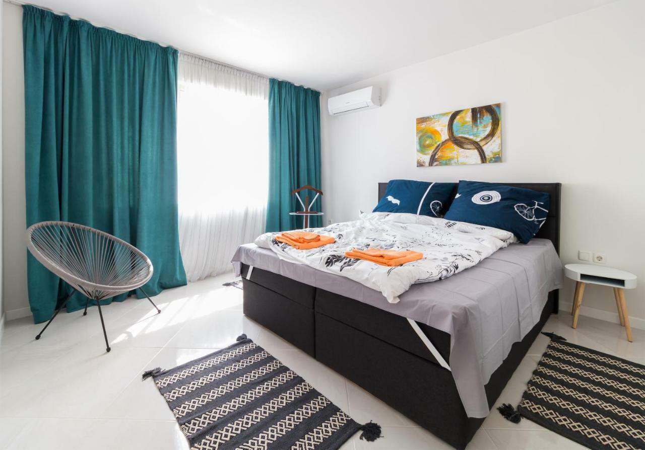Pop Your Colors - Funky And Modern 1Bdr Apt By Flat Mаnager Plovdiv Exterior photo