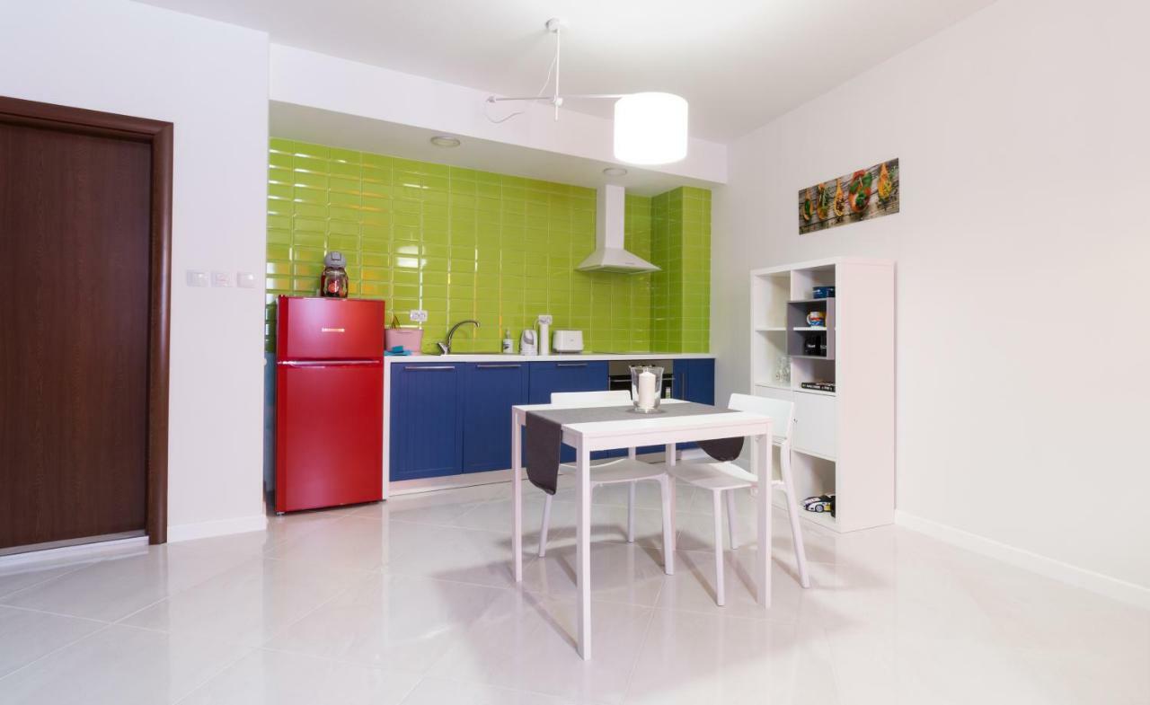Pop Your Colors - Funky And Modern 1Bdr Apt By Flat Mаnager Plovdiv Exterior photo